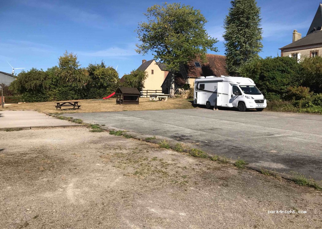(61370) Échauffour - 1 Rue des Fontaines — foto
