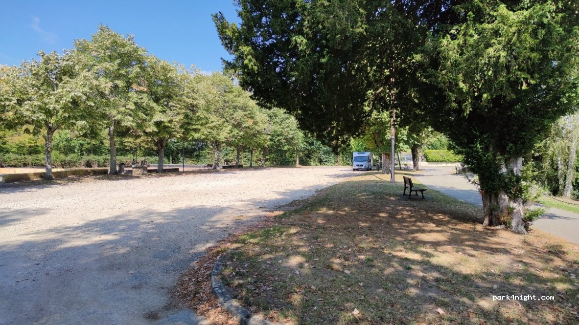 (01340) Attignat - 333 Allée du Château — foto 2