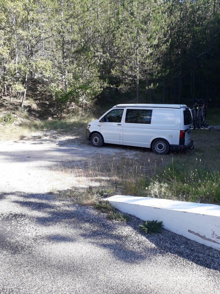 (26170) Le Poët-en-Percip - D527 — foto