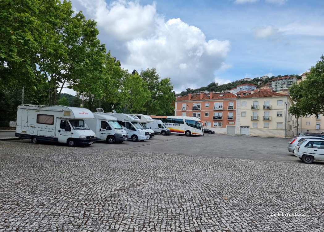(3040-252) Coimbra - 23 Rua Feitoria dos Linhos — foto 4