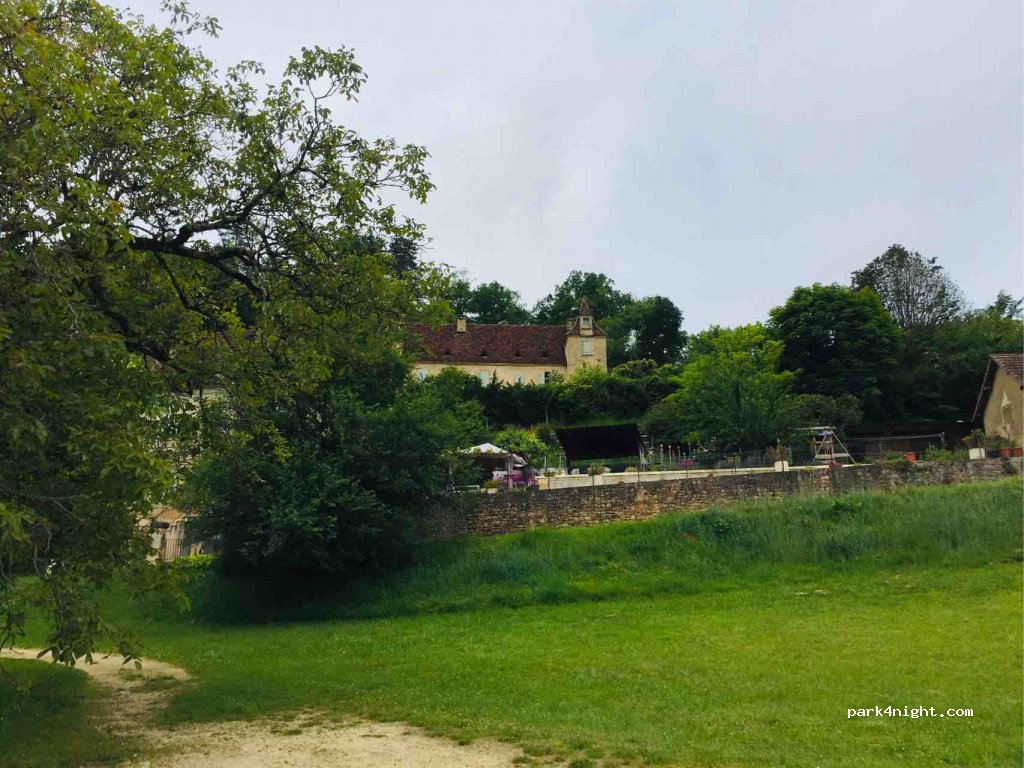 (24260) Saint-Cirq - Unnamed Road — foto
