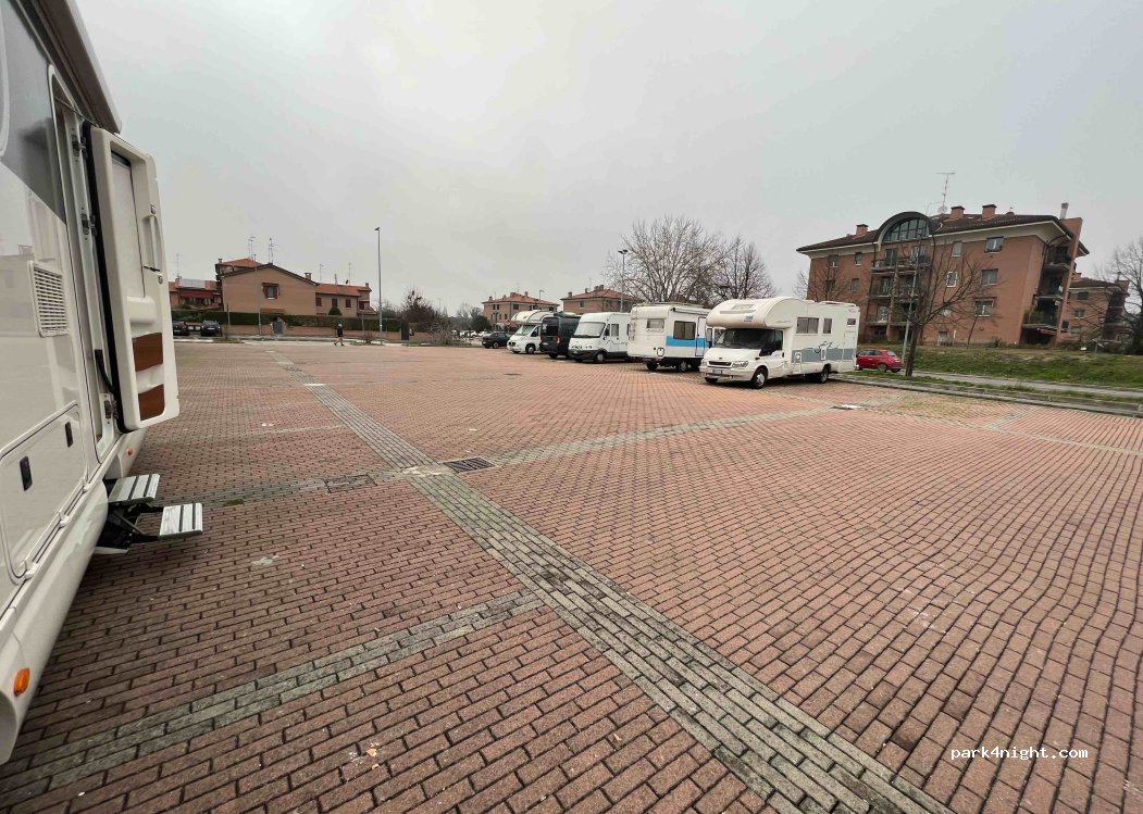 (44123) Ferrara - 36 Via della Siepe — foto 4