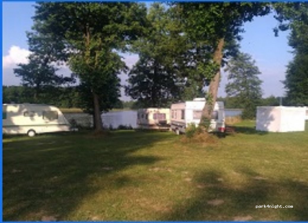 Campsite Insko Linówko — foto