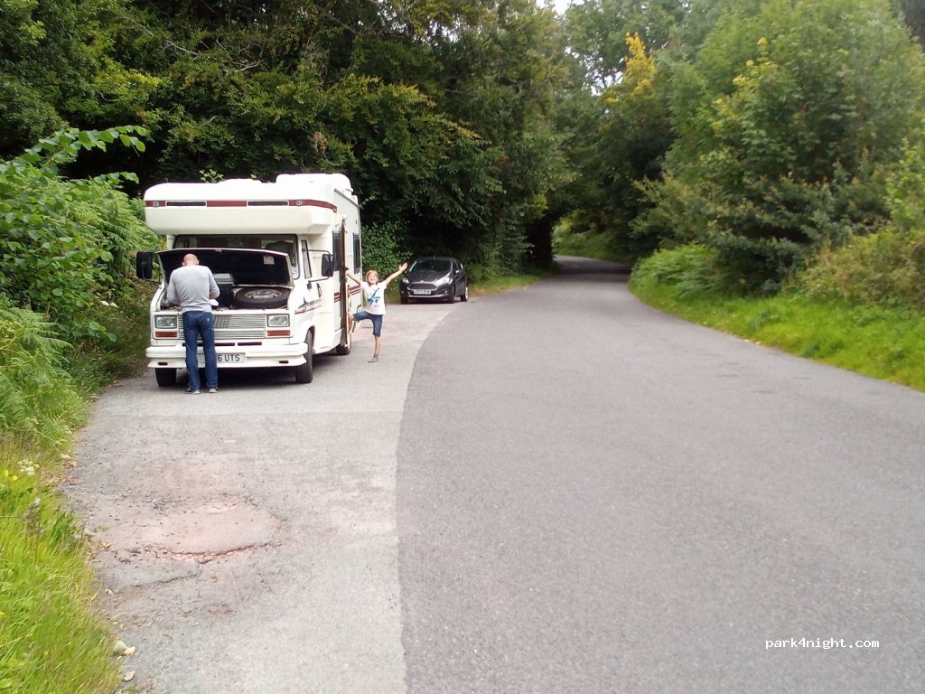 (NP8)  - Cwm Crawnon Road — foto