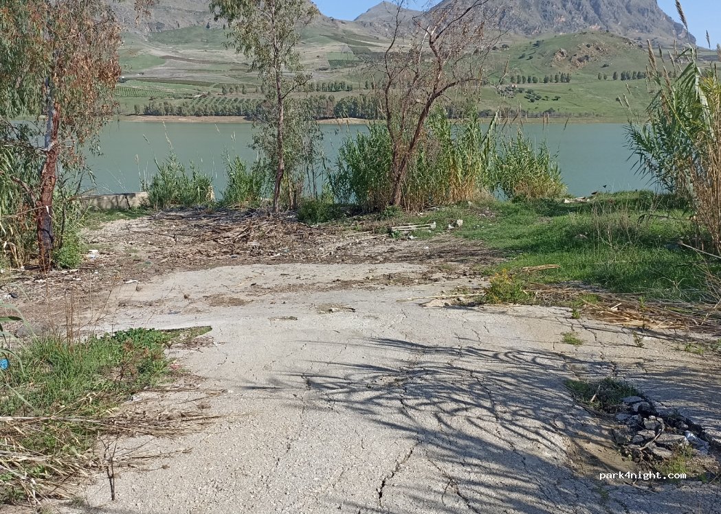 (90046) Cannizzo - Unnamed Road — foto