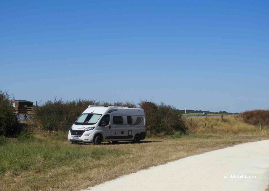 (17780) Saint-Nazaire-sur-Charente - Unnamed Road — foto 2