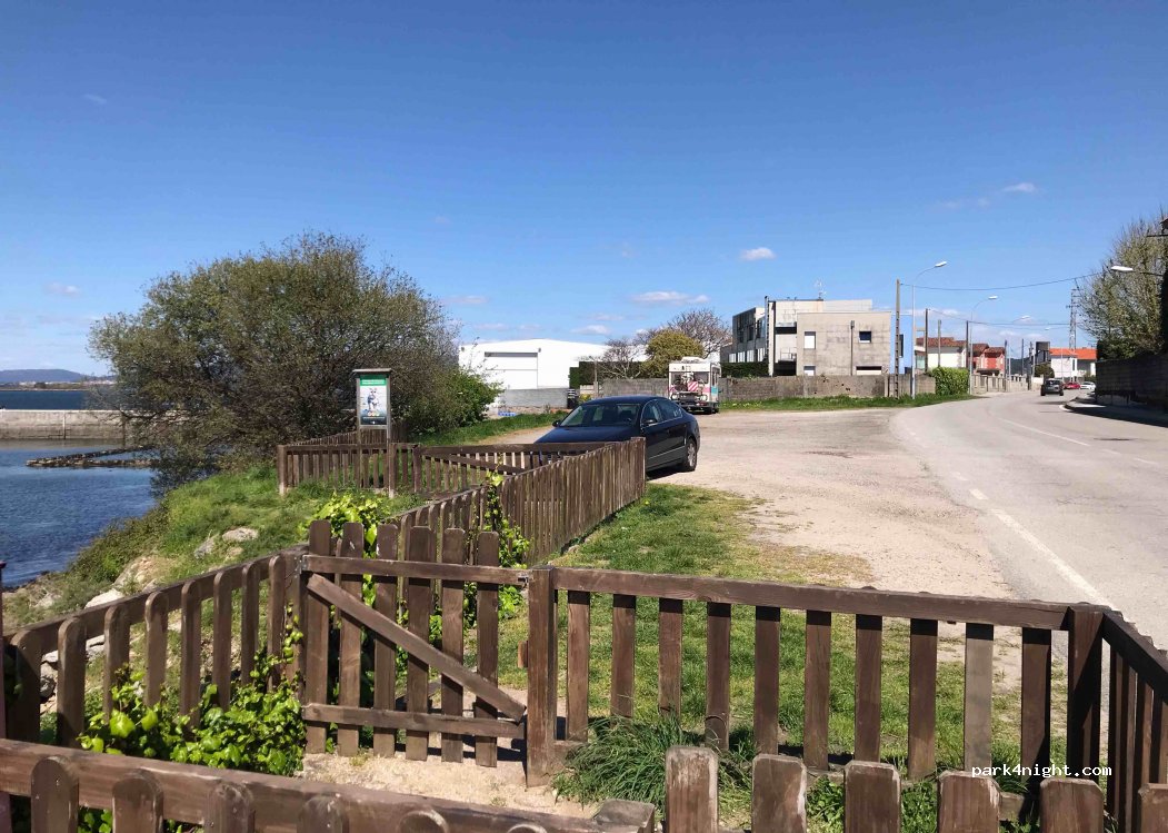 (36611) Vilagarcía de Arousa - 15 Rua Benignos Santos — foto 4
