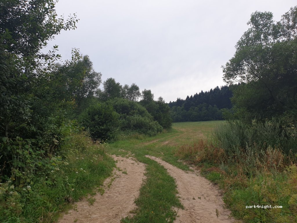 (086 22) Hervartov - Unnamed Road — foto