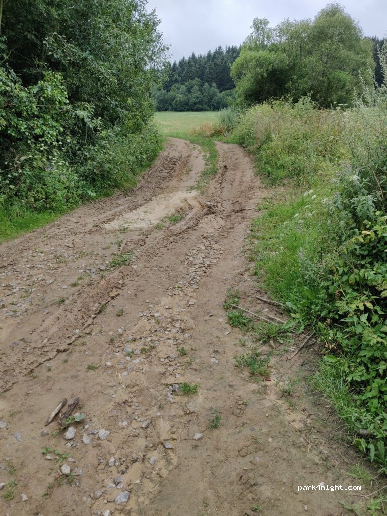 (086 22) Hervartov - Unnamed Road — foto 2