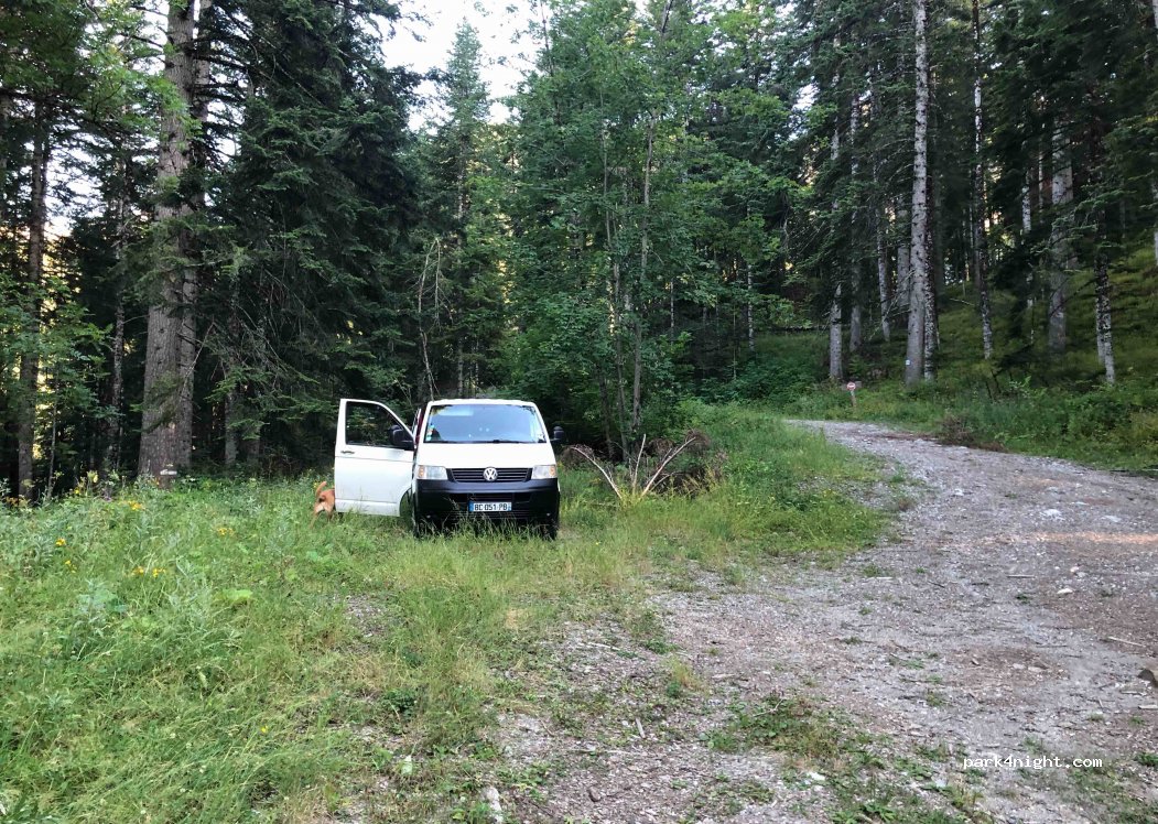 (05200) Crots - Unnamed Road — foto