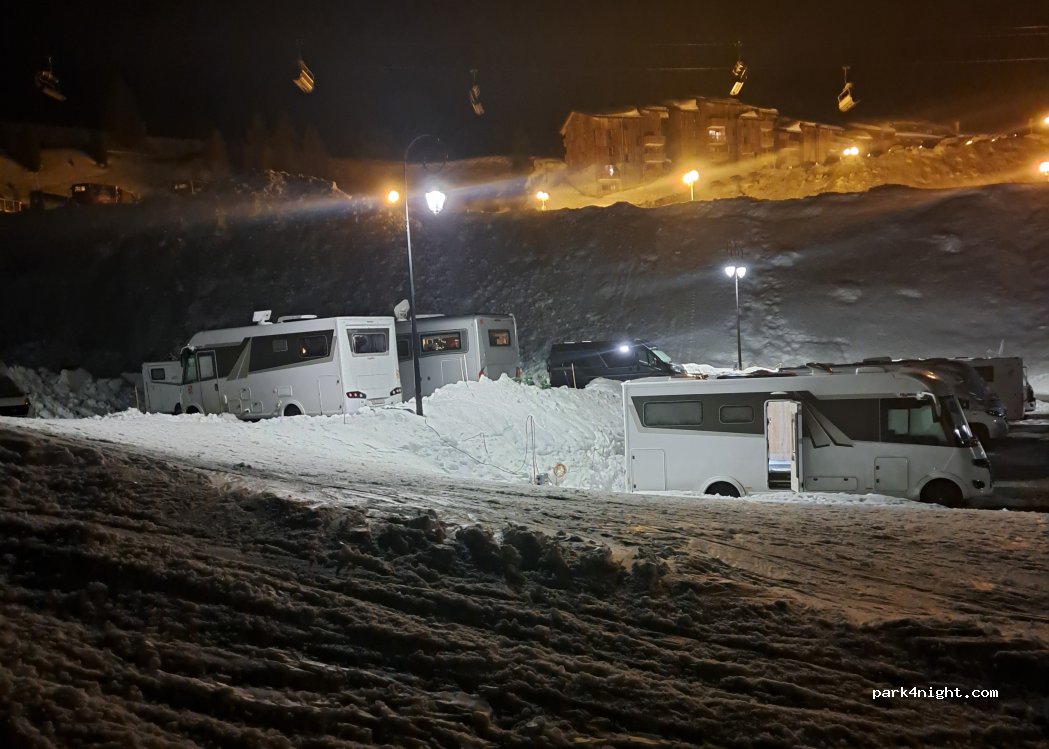 (73210) Plagne village - D223 — foto 3