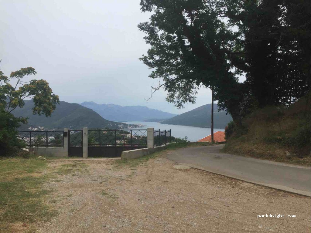 () Herceg - Novi - 47 Srbina — foto