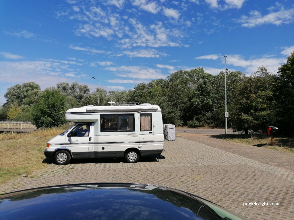(IP6 0HS) Claydon - 77 Station Road — foto