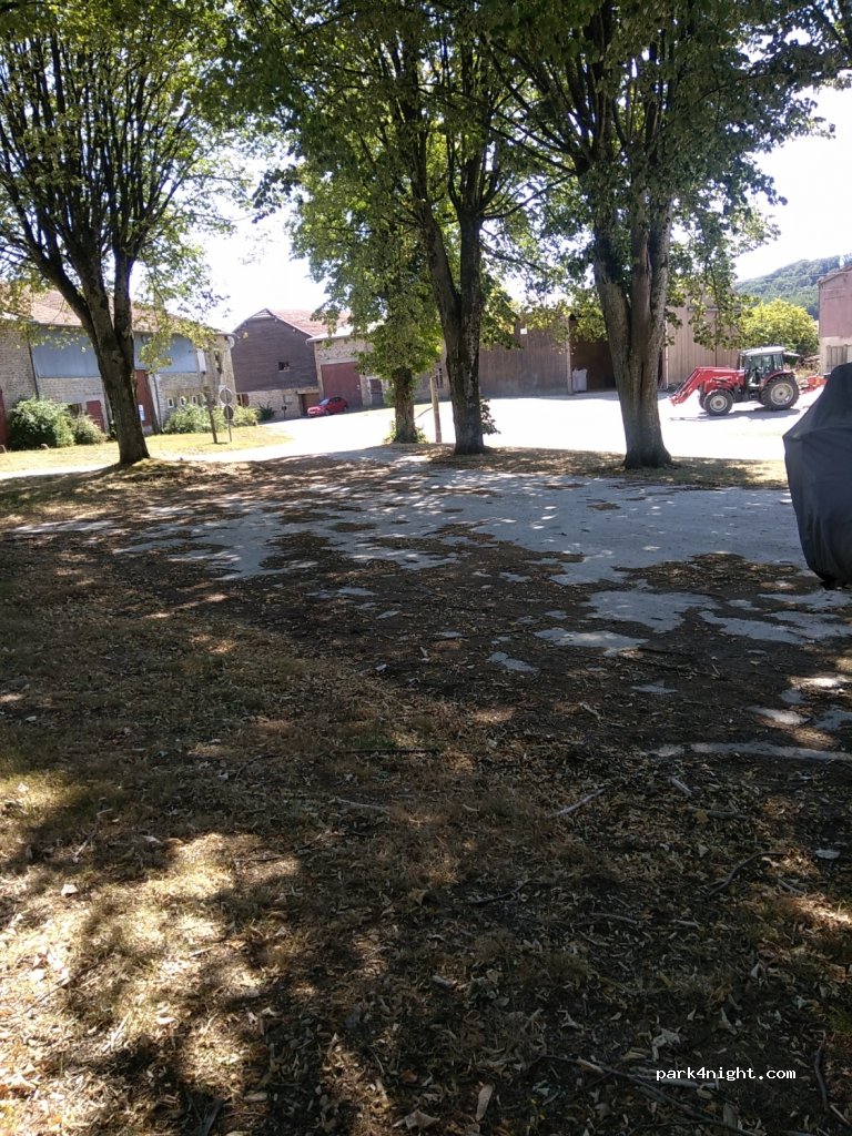 (08240) Briquenay - 3 Route de Boult — foto