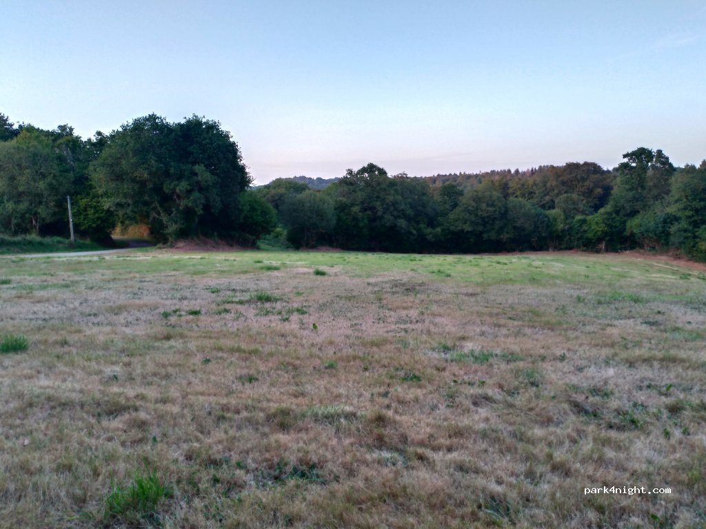 (22300) Ploubezre - Unnamed Road — foto 2