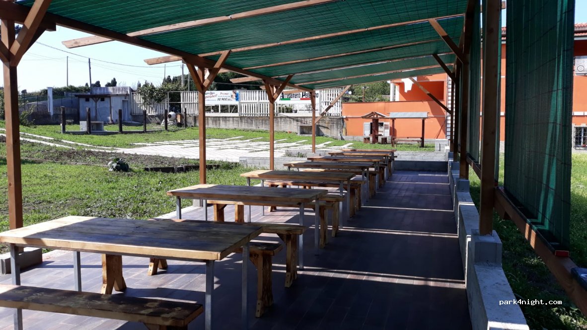 Il Tracciolino - Area di sosta per camper e pic nic — foto 2