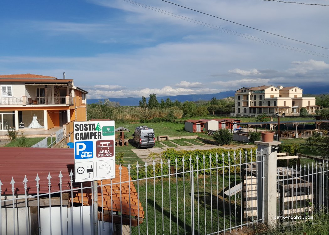 Il Tracciolino - Area di sosta per camper e pic nic — foto 5