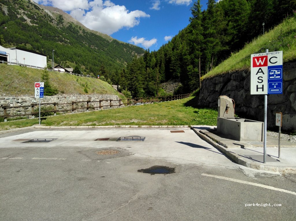 Area Sosta Camper - Cogne — foto
