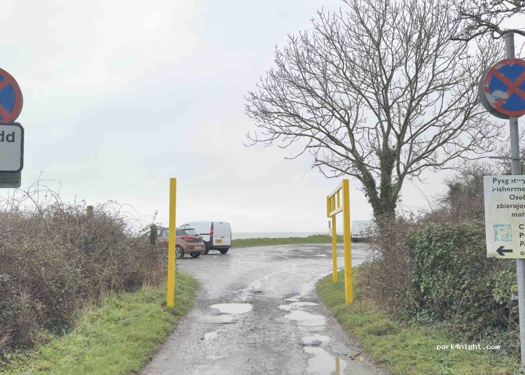 (LL57 3YH)  - Unnamed Road — foto 4