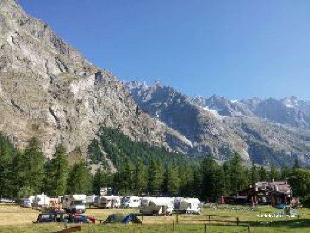 Camping Aiguille Noire en Val Veny — foto