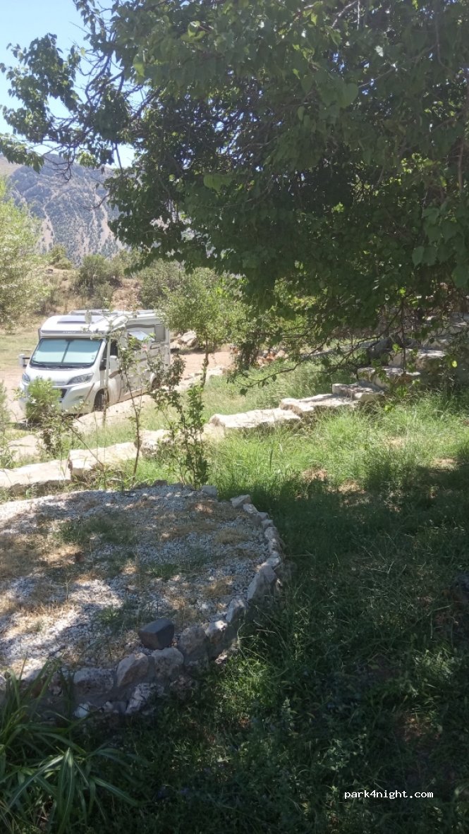 (02400)  - Nemrut Dağı Yolu — foto 2
