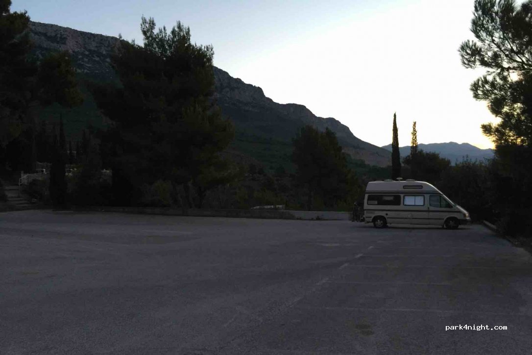 (21212) Kaštel Sućurac - 72 Gospin put — foto 2