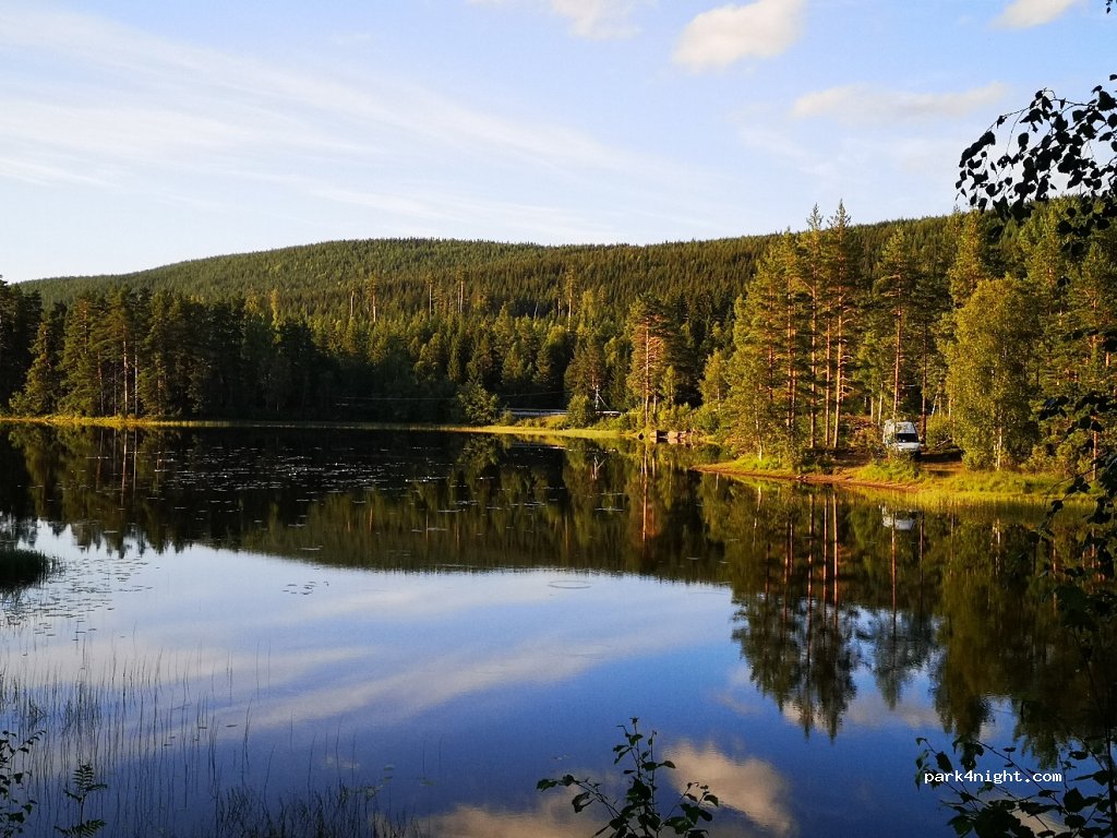 (685 91) Vittjärn - — foto