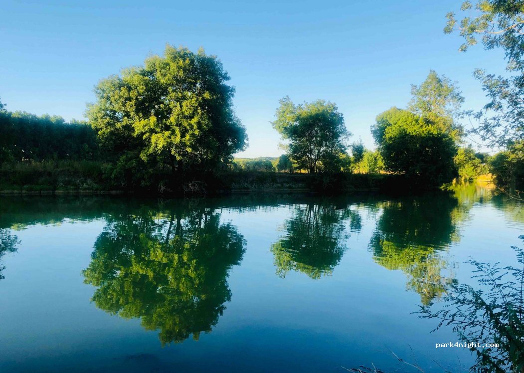 (17800) Brives-sur-Charente - Unnamed Road — foto 2