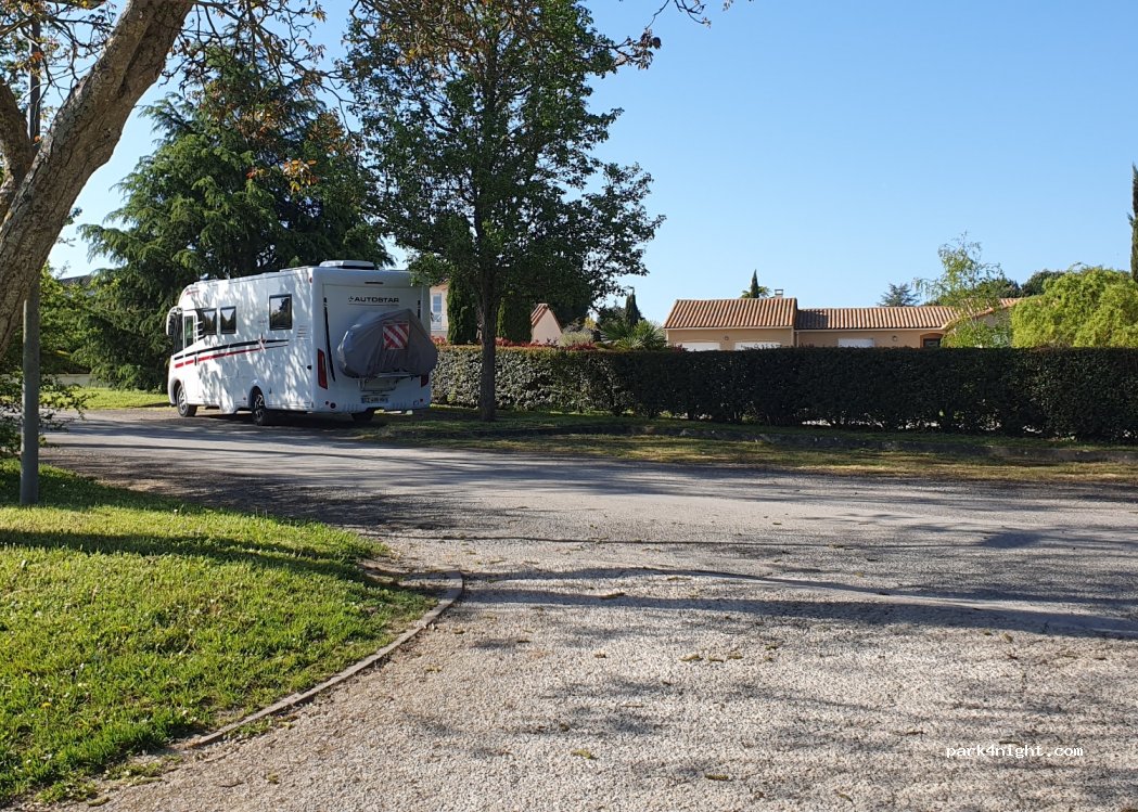 (86190) Vouillé - Le Moulin Neuf — foto