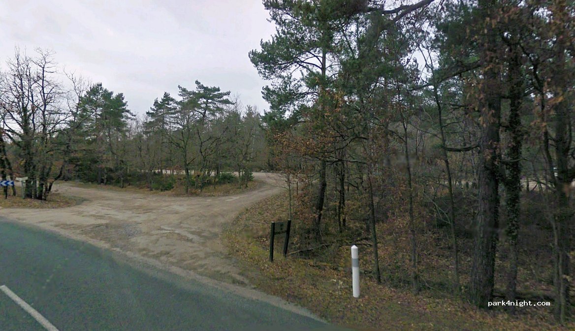 (77123) Le Vaudoué - Rocher Cailleau Way — foto