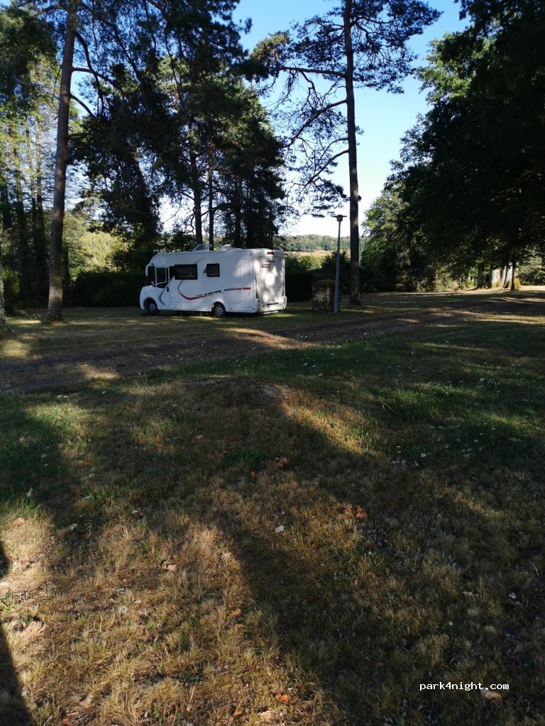 Bassignac le Haut Camping — foto