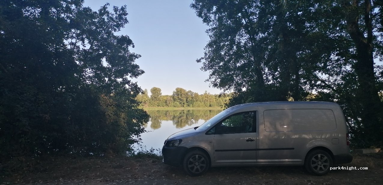 (82210) Saint-Nicolas-de-la-Grave - Unnamed Road — foto 2