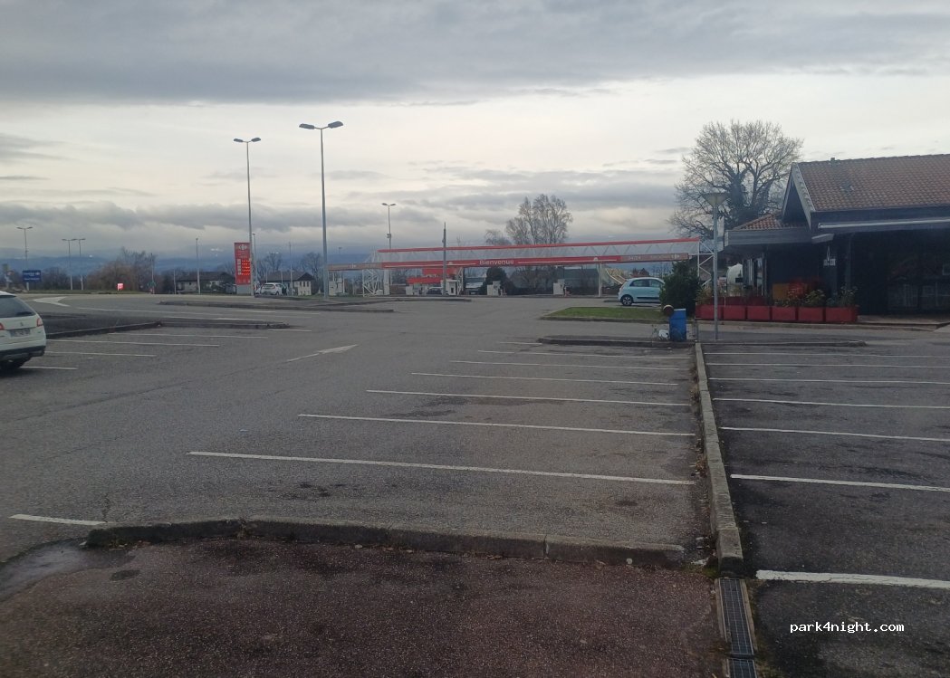 (74200) Margencel - Unnamed Road — foto