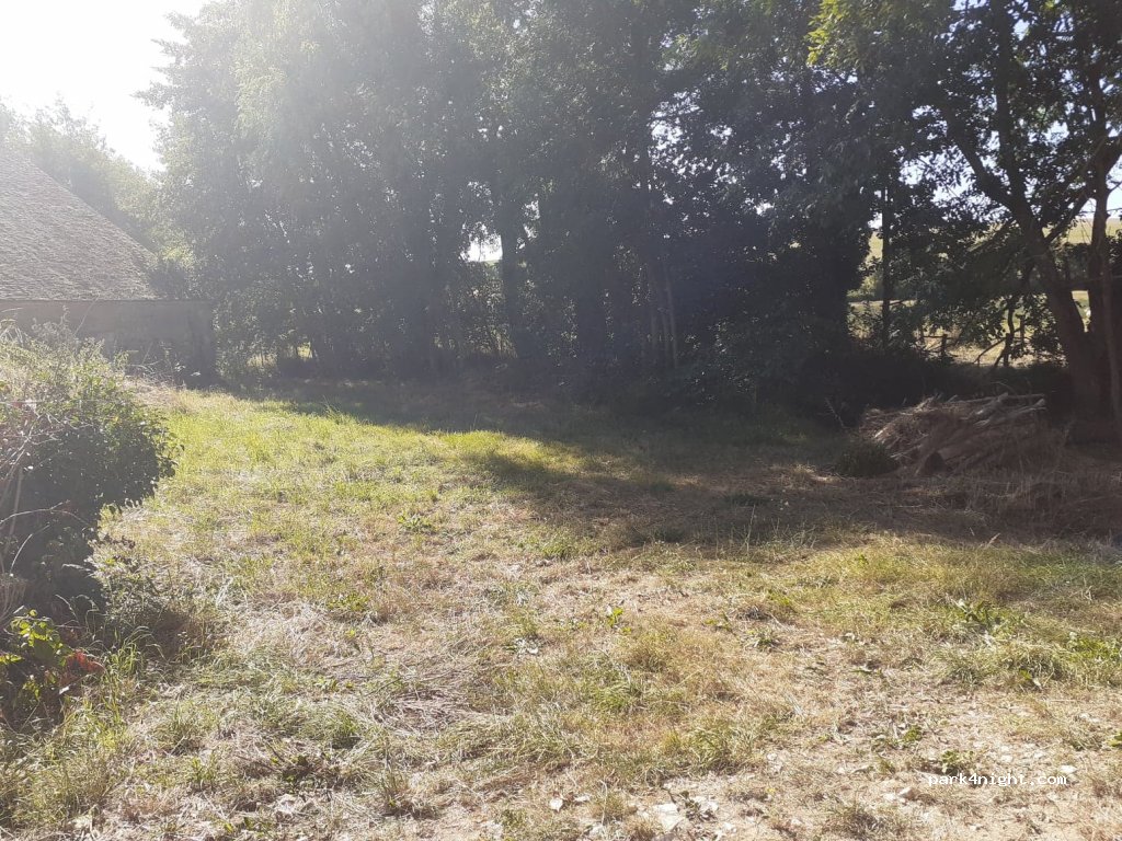 (89520) Treigny-Perreuse-Sainte-Colombe - 654 D1 — foto