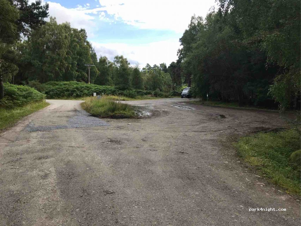 (PH17 2QJ) Pitlochry - Unnamed Road — foto 2