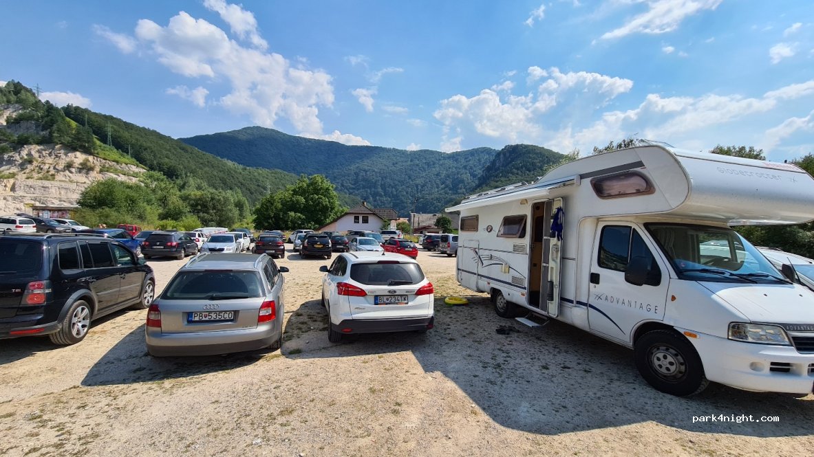 (027 51) Kraľovany - Unnamed road — foto