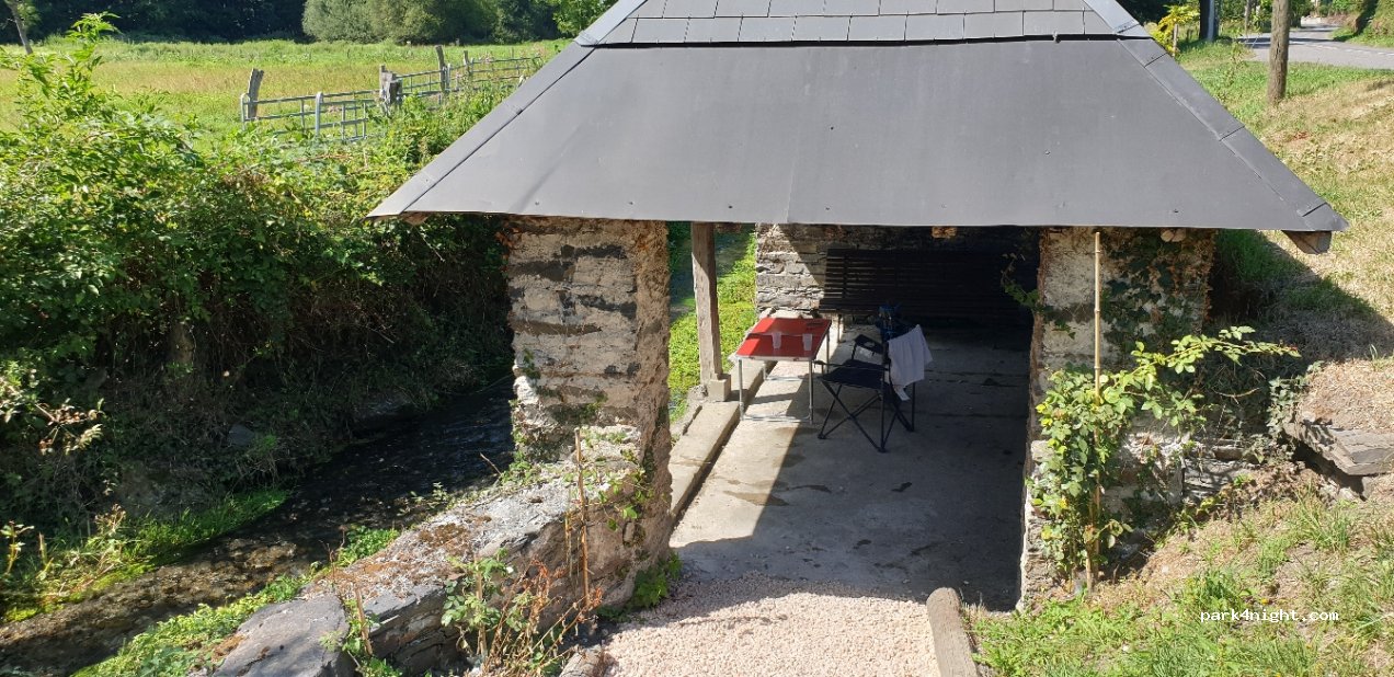 (31110) Juzet-de-Luchon - 30 Route de Salles — foto
