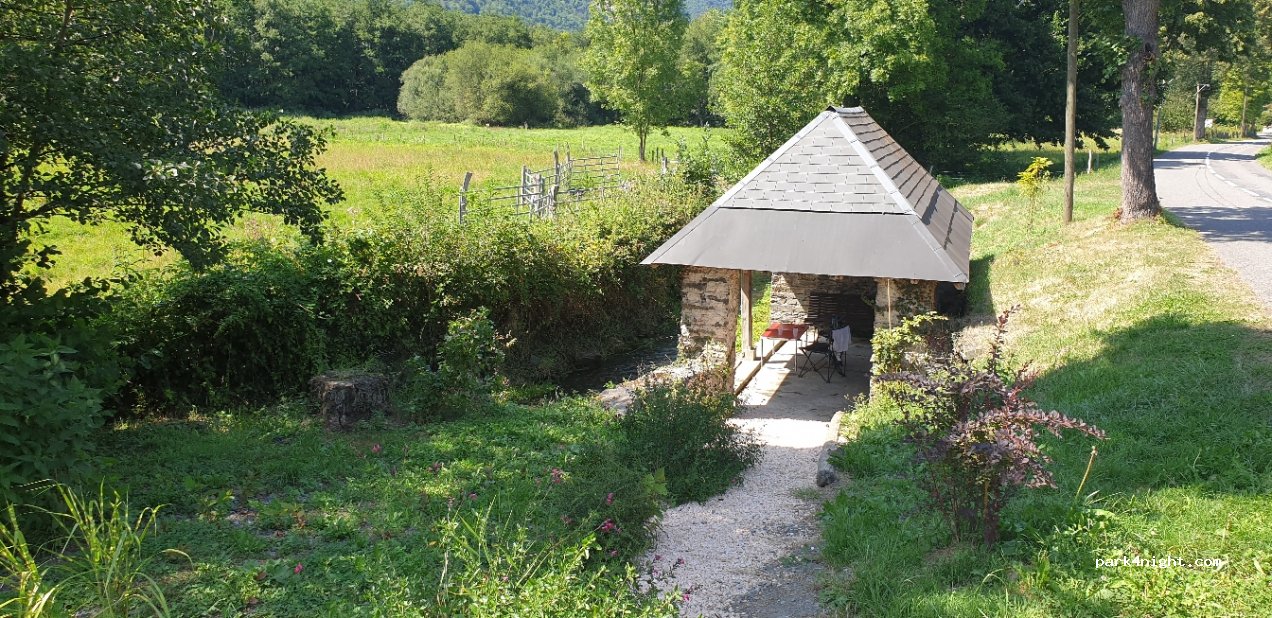 (31110) Juzet-de-Luchon - 30 Route de Salles — foto 2