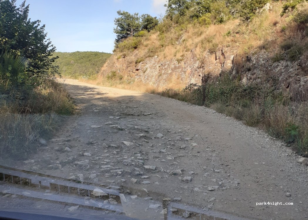 (63440) Saint-Hilaire-la-Croix - Unnamed Road — foto 3