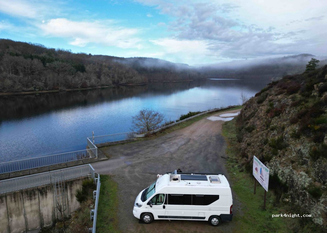 (63440) Saint-Hilaire-la-Croix - Unnamed Road — foto 4
