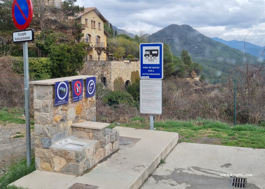 Àrea autocaravanas Sant Llorenç de Morunys — foto