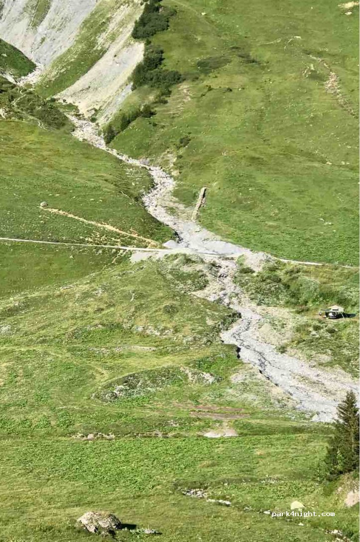 (73210) Granier - Unnamed Road — foto