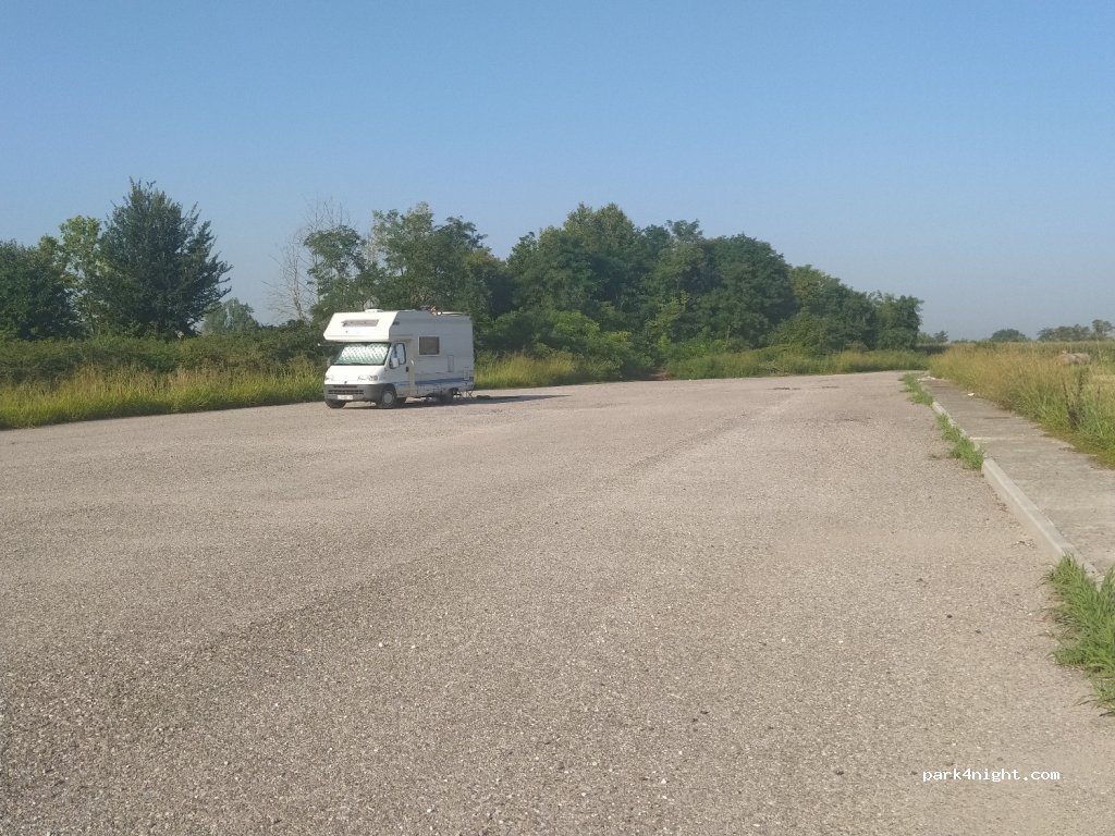 (26031) Isola Dovarese - 41 Via Fornace — foto