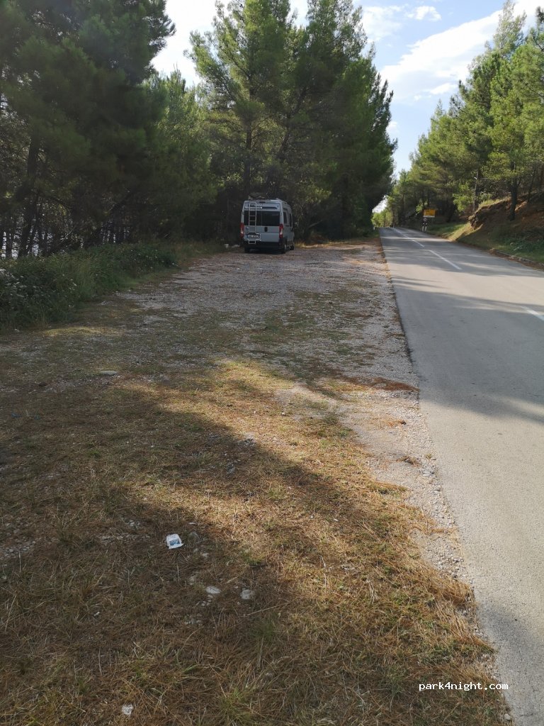 (23242) Podgradina - Unnamed Road — foto