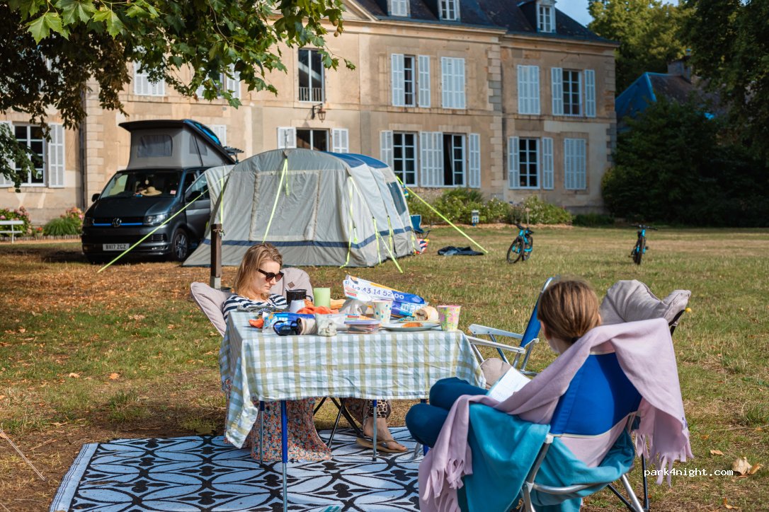 Castel Camping Château de Chanteloup — foto