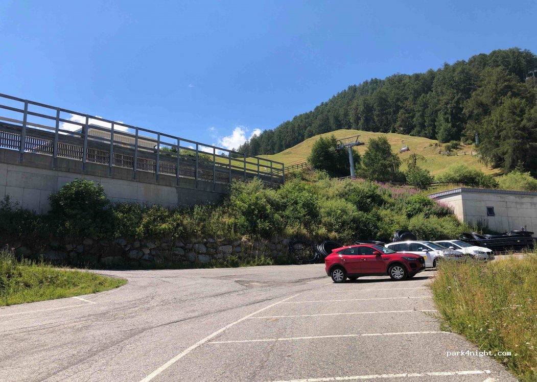 (39024) Autonome Provinz Bozen - Südtirol - Unnamed Road — foto