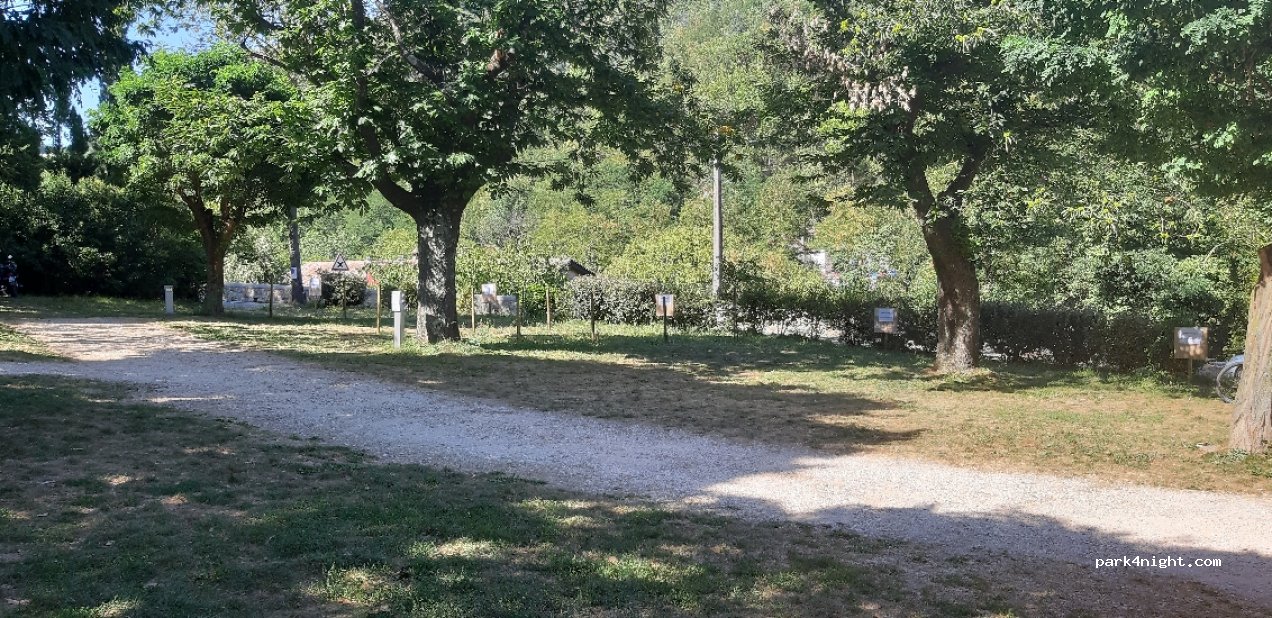 Camping Municipal du Pont de l'Huile — foto 2