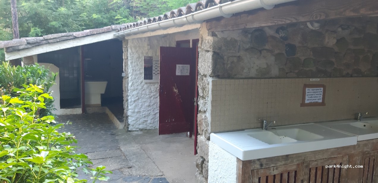 Camping Municipal du Pont de l'Huile — foto 3