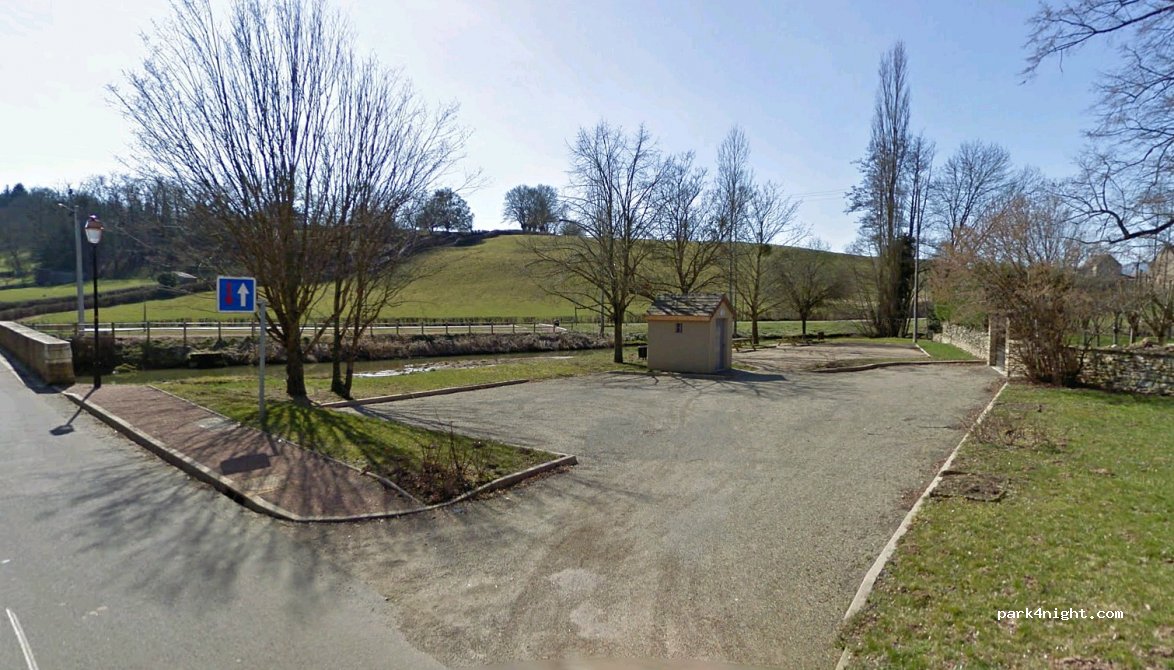 (71460) Genouilly - D236 — foto