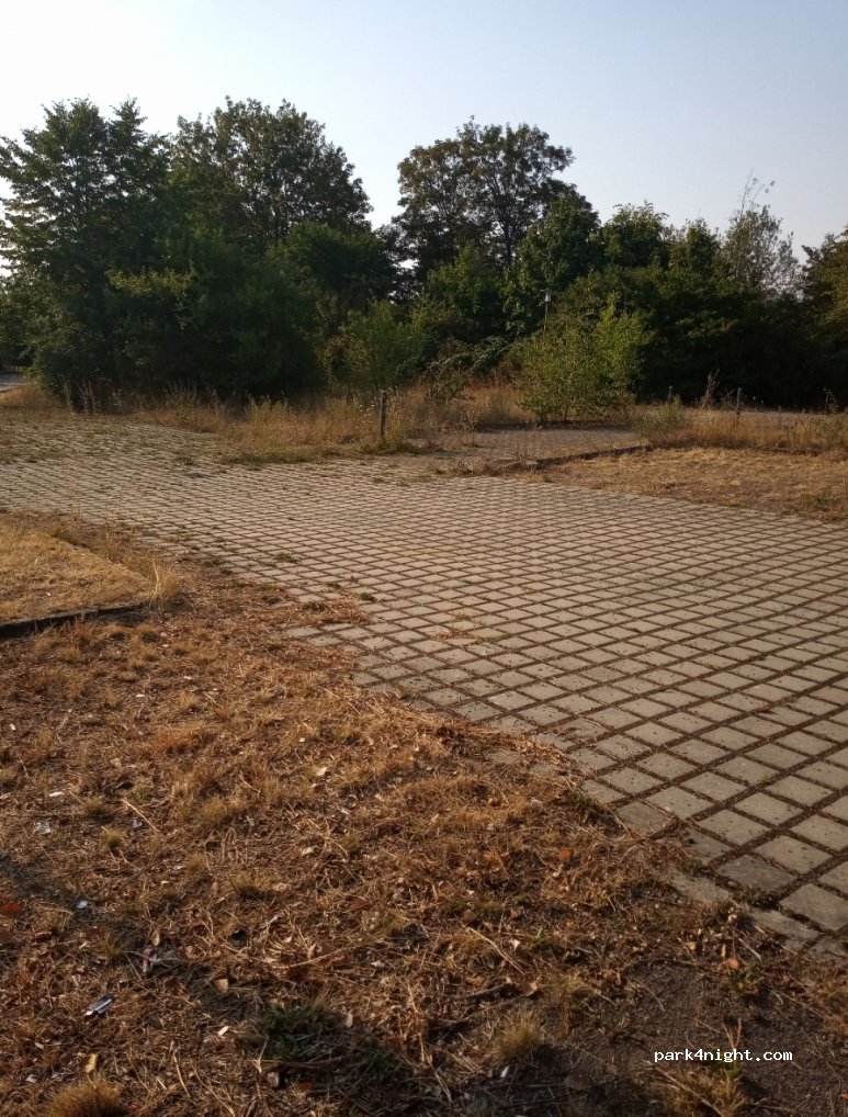 (04552) Borna - 39 Straße des Friedens — foto 2
